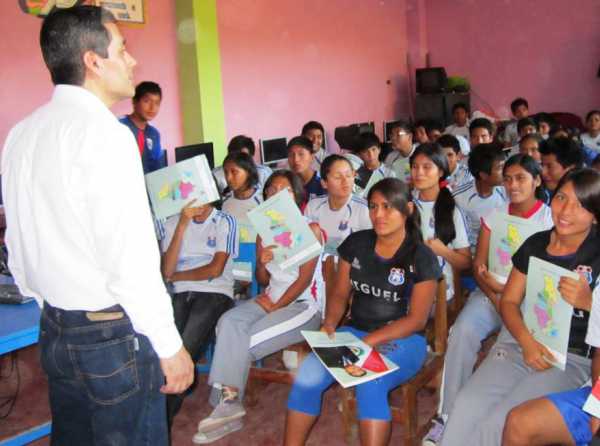 &iquest;Y si &ldquo;hacemos&rdquo; pol&iacute;tica?