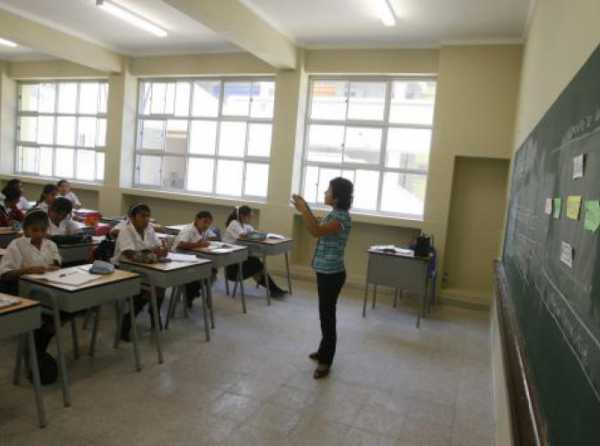 La educación pública nuevamente toca fondo