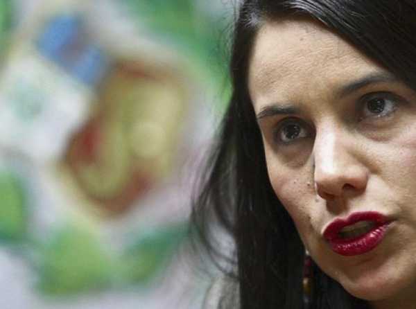 &iquest;Por qu&eacute; no votar por Ver&oacute;nika Mendoza?