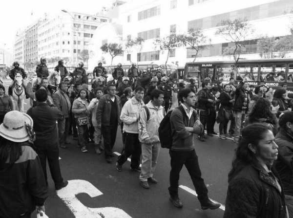 El Per&uacute; est&aacute; harto de huelgas