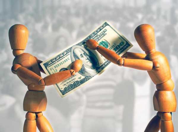 Deudores de banca de consumo son objetivo electoral