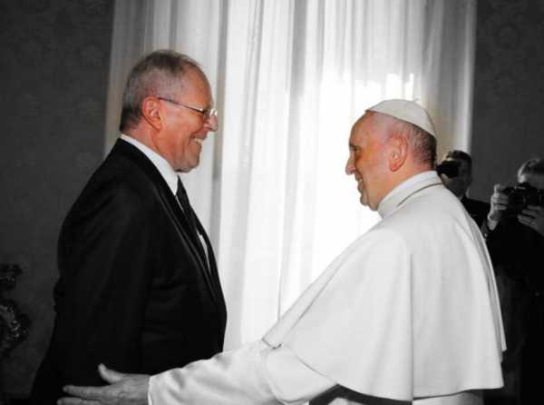 Se acab&oacute; el baile, ni el Papa lo salv&oacute;