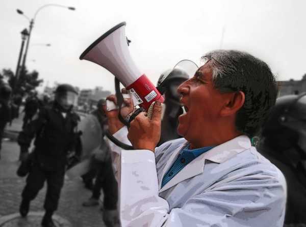 Protesta médica y represión violenta