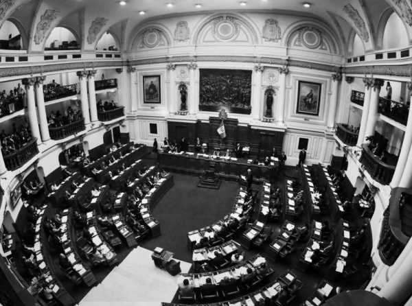 Quitarle el poder al Congreso (II)