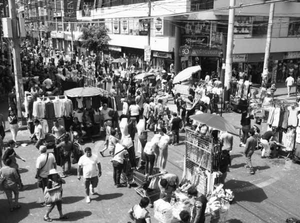 Los peruanos a los que Castillo ignora