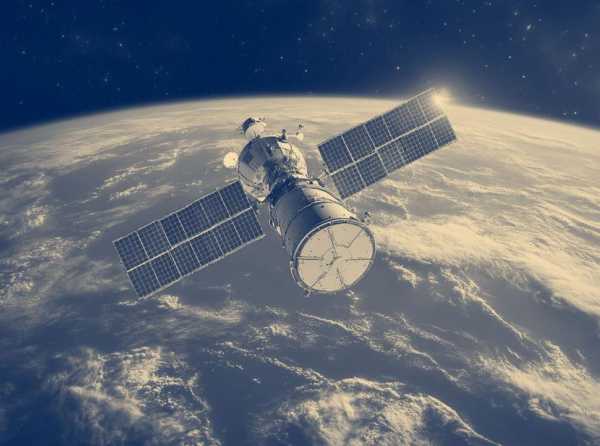 Un satélite para educar e integrar al país