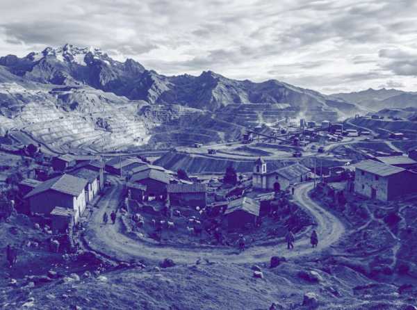 Sobre hombros de gigantes: Huerta de Soto y la Escuela Austriaca en San Marcos