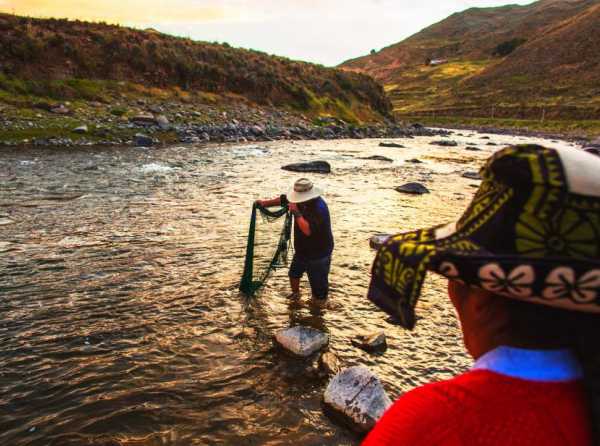 &iexcl;No hay agua contaminada en Espinar!