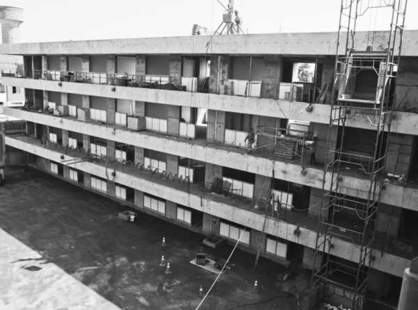 La reconstrucci&oacute;n seguir&aacute; atrasada