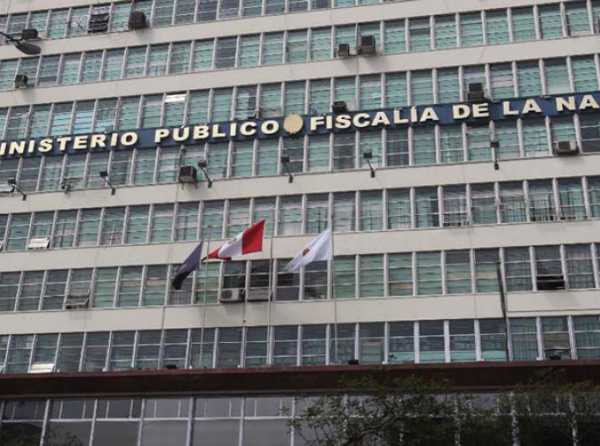 La fiscal&iacute;a fuera de control