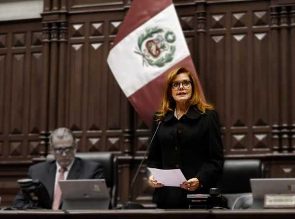 &iexcl;El Congreso defiende la Constituci&oacute;n y la Rep&uacute;blica!