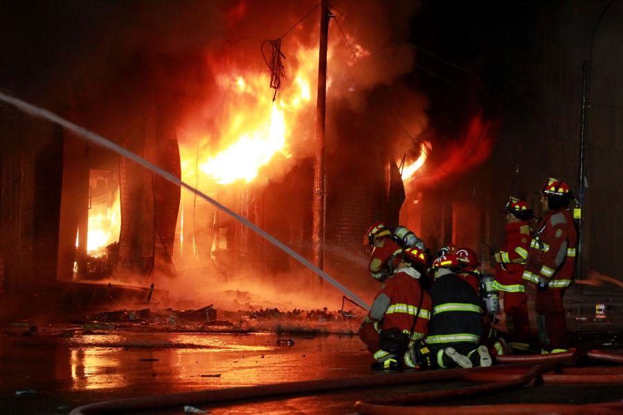 Héroes sin capa y contra el fuego