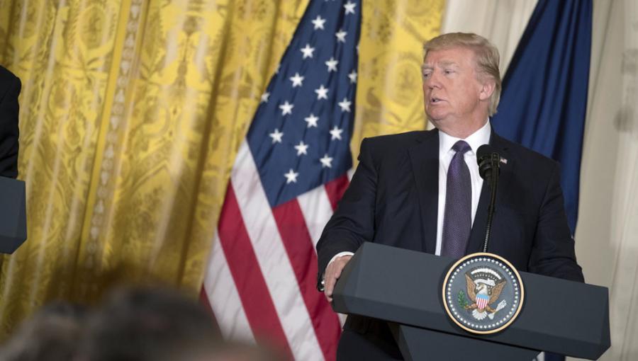 La iron&iacute;a de la paz