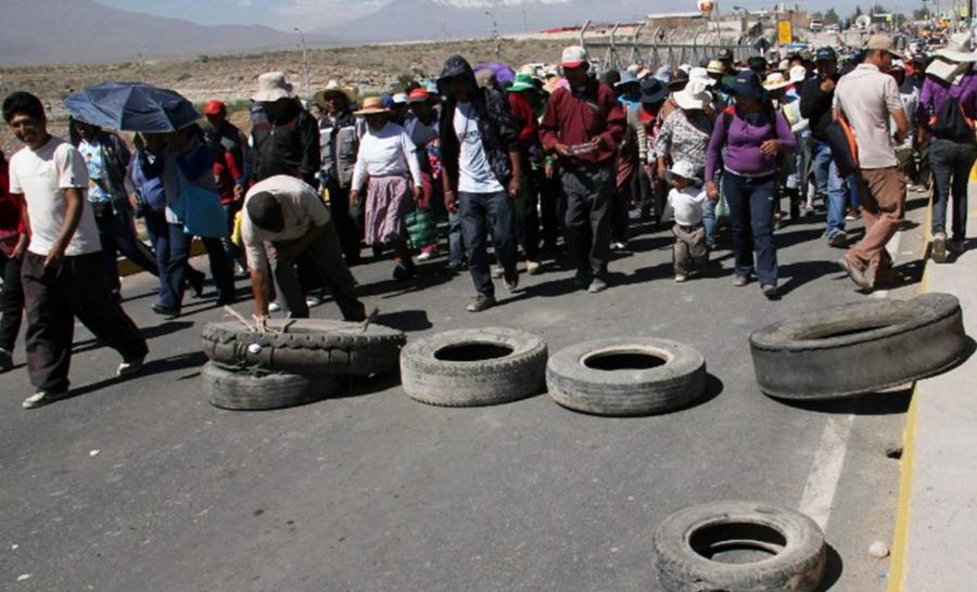 Econom&iacute;a pol&iacute;tica, est&uacute;pido