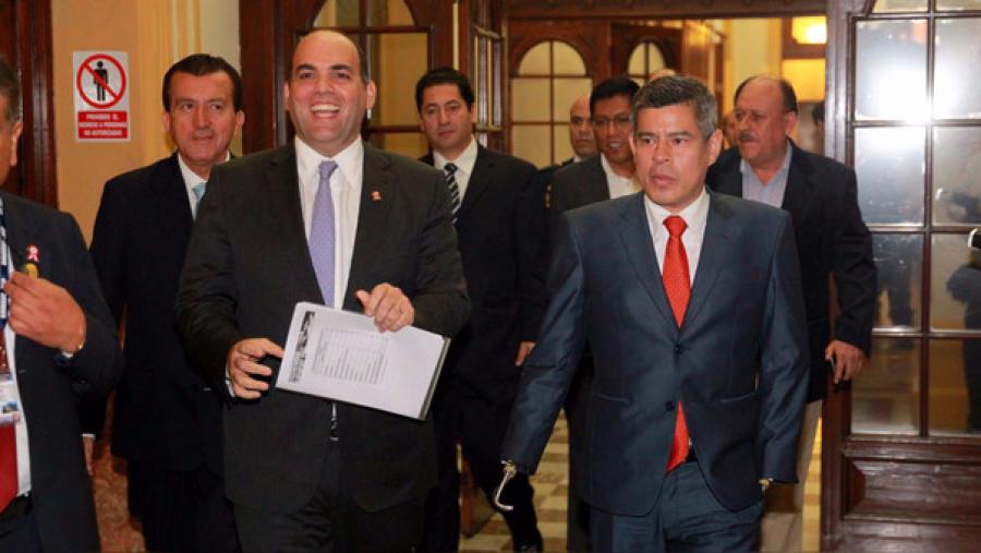 La dialéctica oposición y colaboración