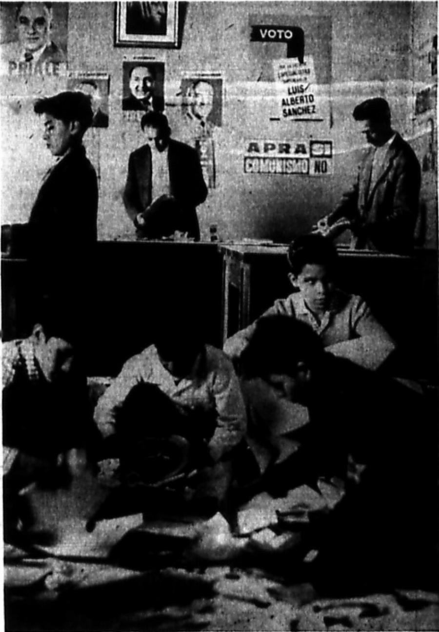 Muere la democracia en Per&uacute;, pero pocos lloran la p&eacute;rdida