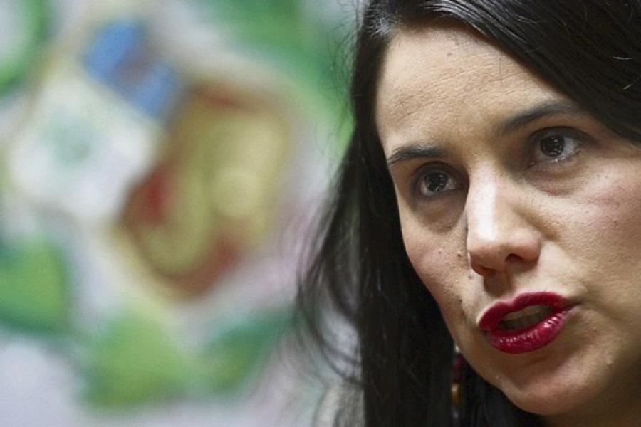 &iquest;Por qu&eacute; no votar por Ver&oacute;nika Mendoza?