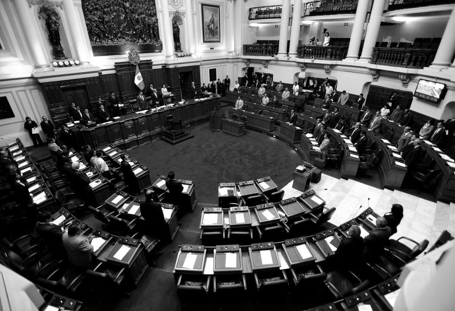 &iquest;Hacia d&oacute;nde va la vida pol&iacute;tica peruana?