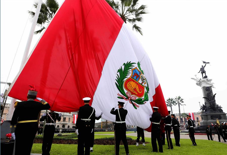 La Rep&uacute;blica se construye con pol&iacute;tica