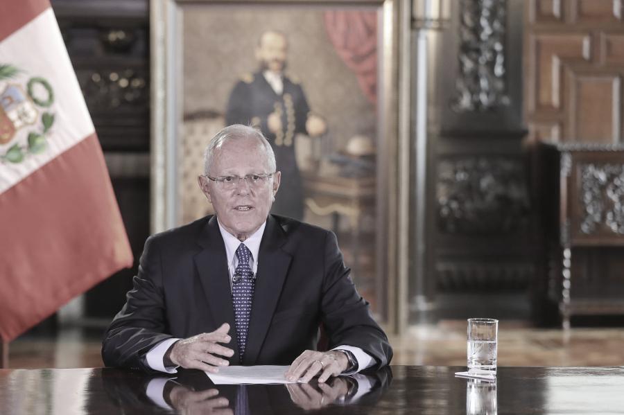 Un paso al costado por el Per&uacute;