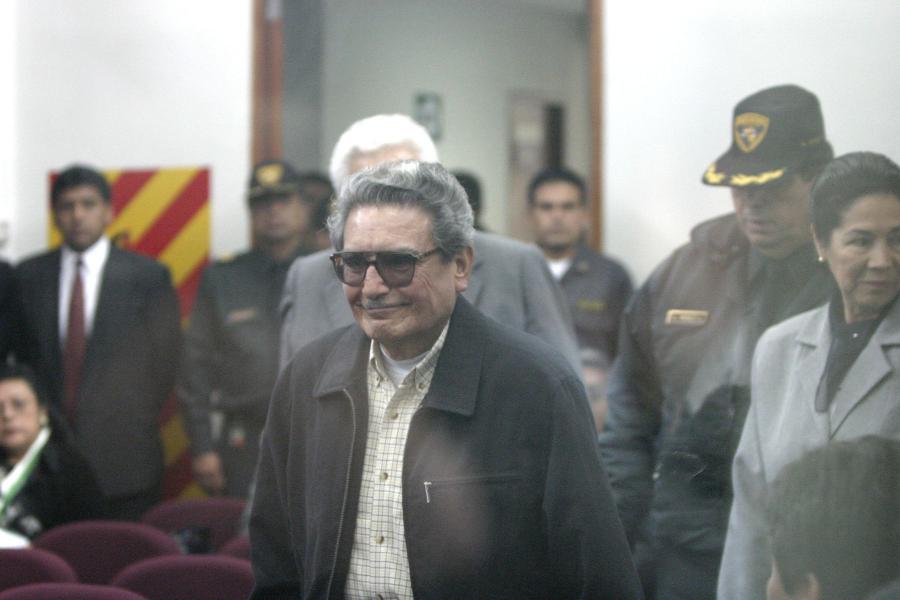 Sendero quiere pescar en r&iacute;o revuelto