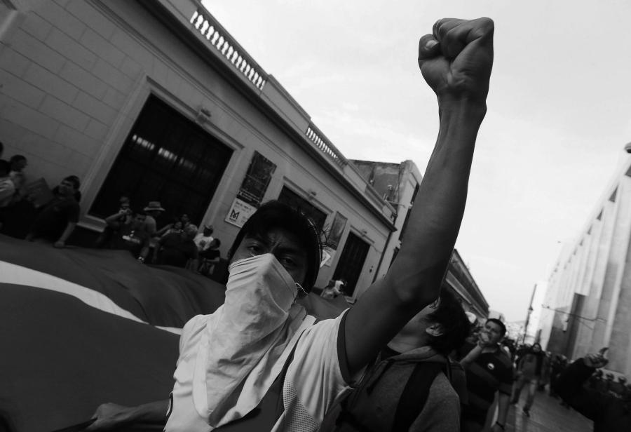 Cr&oacute;nica de g&aacute;ngsters