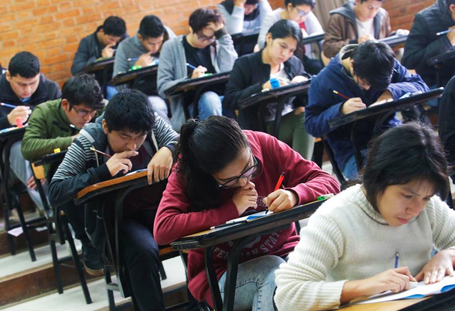 Comisión de 2.5% y educación de calidad