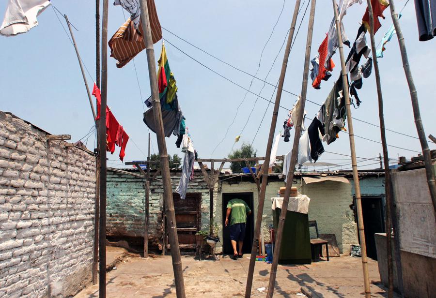 El Estado, la pol&iacute;tica y los pobres