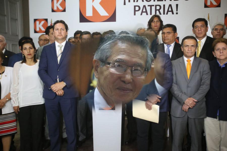 Sigue la neblina antifujimorista