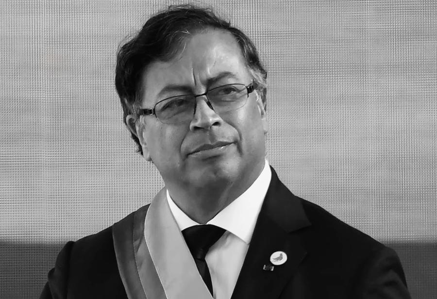 Petro en ca&iacute;da libre