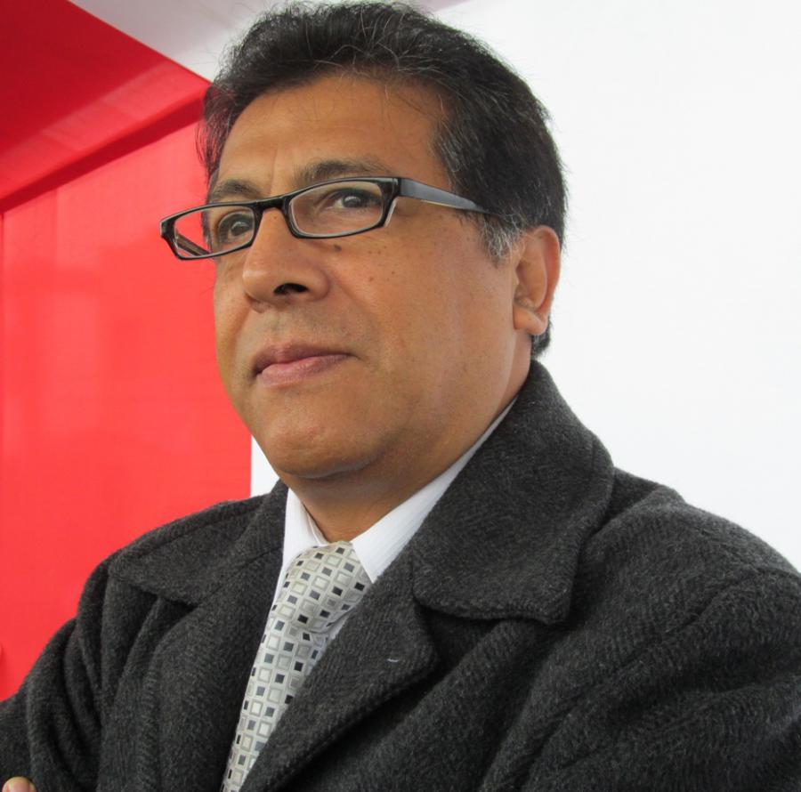 In Memoriam: V&iacute;ctor Robles Sosa