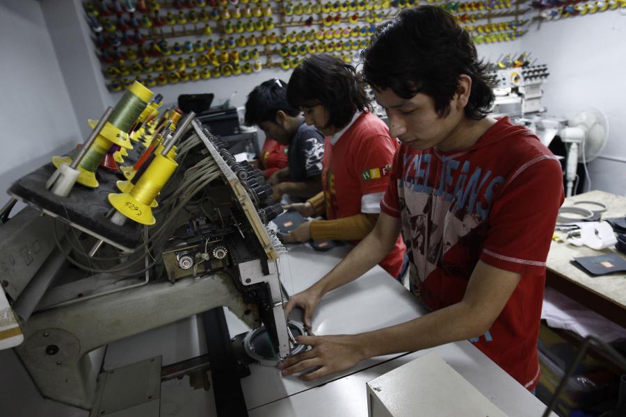 Produce a la cabeza de la innovación de las juventudes