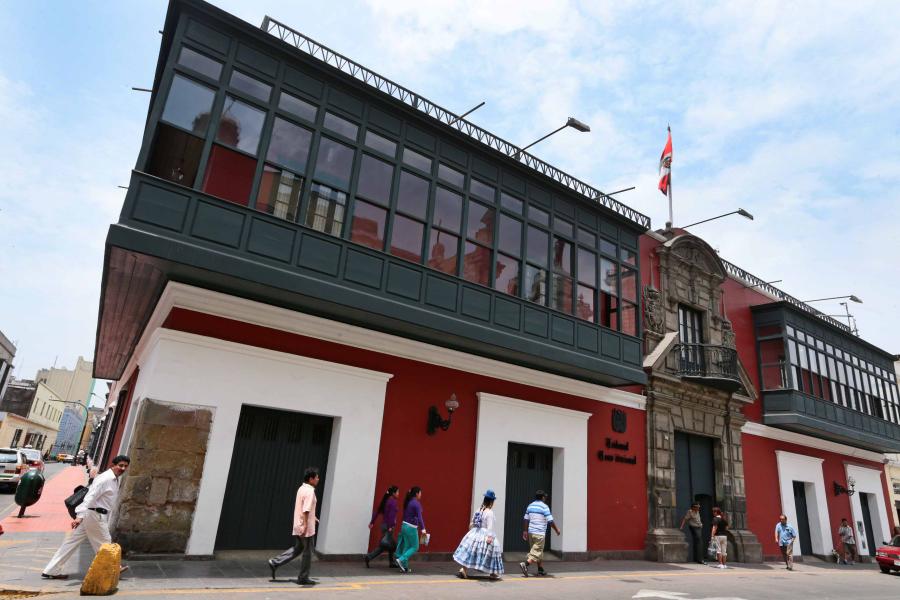 Política y derecho en el Tribunal Constitucional