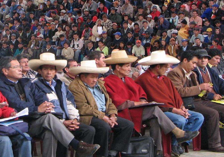 Rondas campesinas y estrategia radical