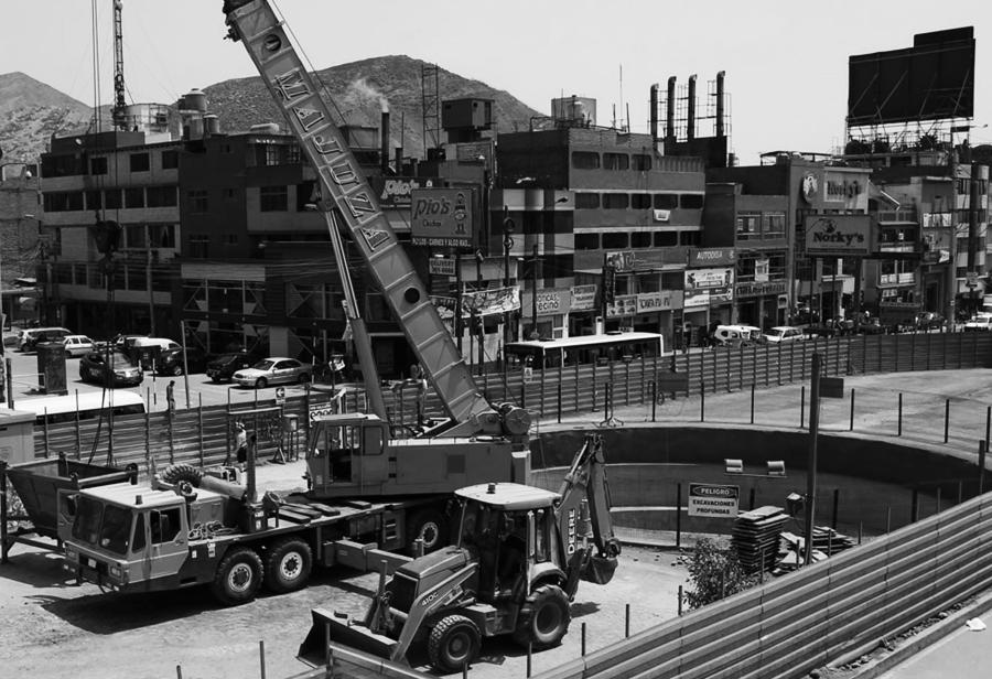 ¡Basta ya! ¿Cuál “club de la construcción”?