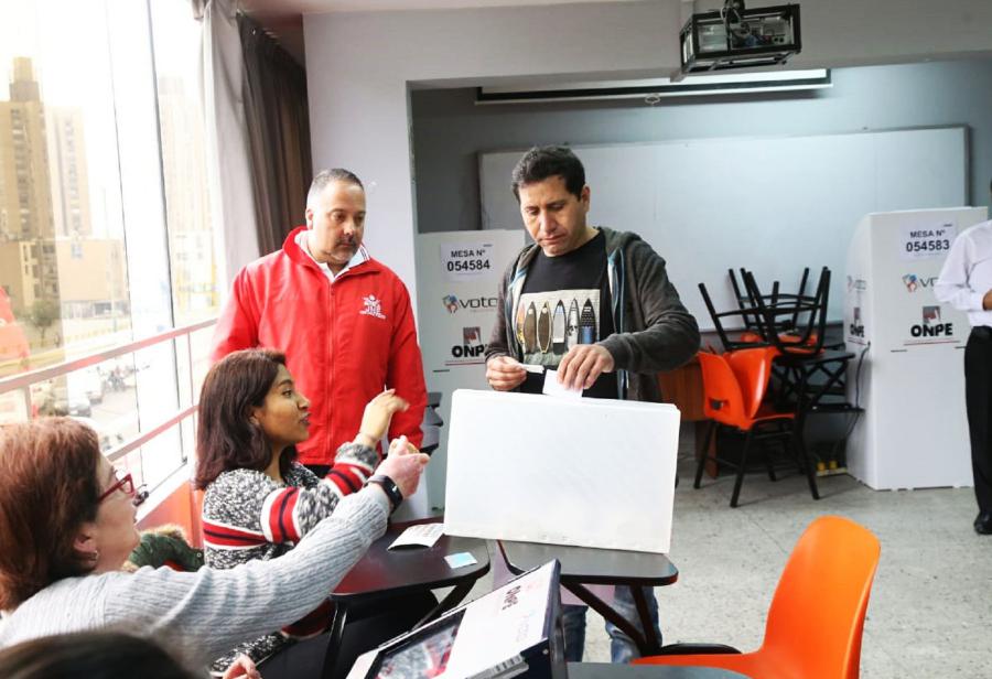 Elecciones municipales en democracia sin partidos