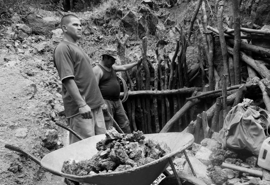 &iexcl;La urgencia de la formalizaci&oacute;n minera!