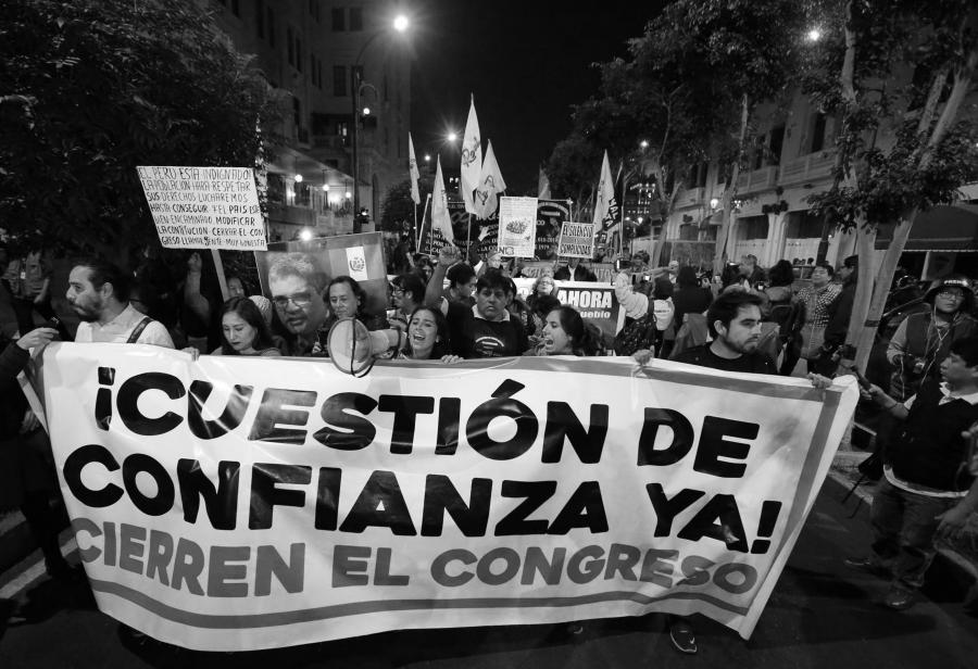 De la confianza a la amenaza comunista